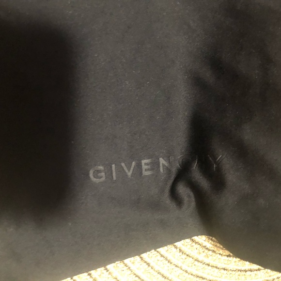 COPY - Givenchy black wayfarer sunglasses - Picture 6 of 6